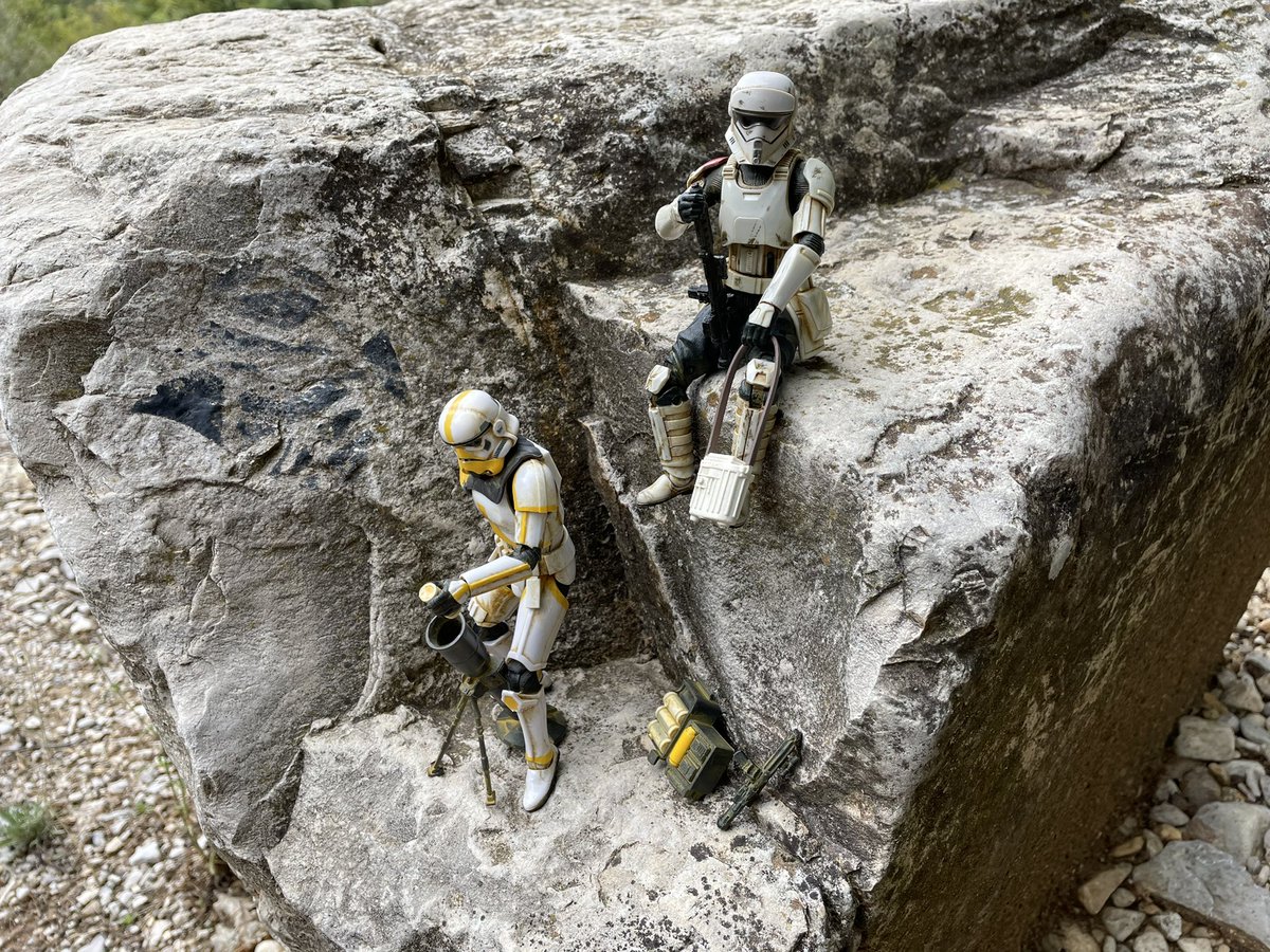 MrClownspeed's tweet photo. Imperial troopers #StarWars #starwarsactionfigures #artillerystormtrooper #hasbrostarwars #roqueone #scifitoys #starwarscollector #ActionFigure #blackseries https://t.co/EXCWrWqKI2