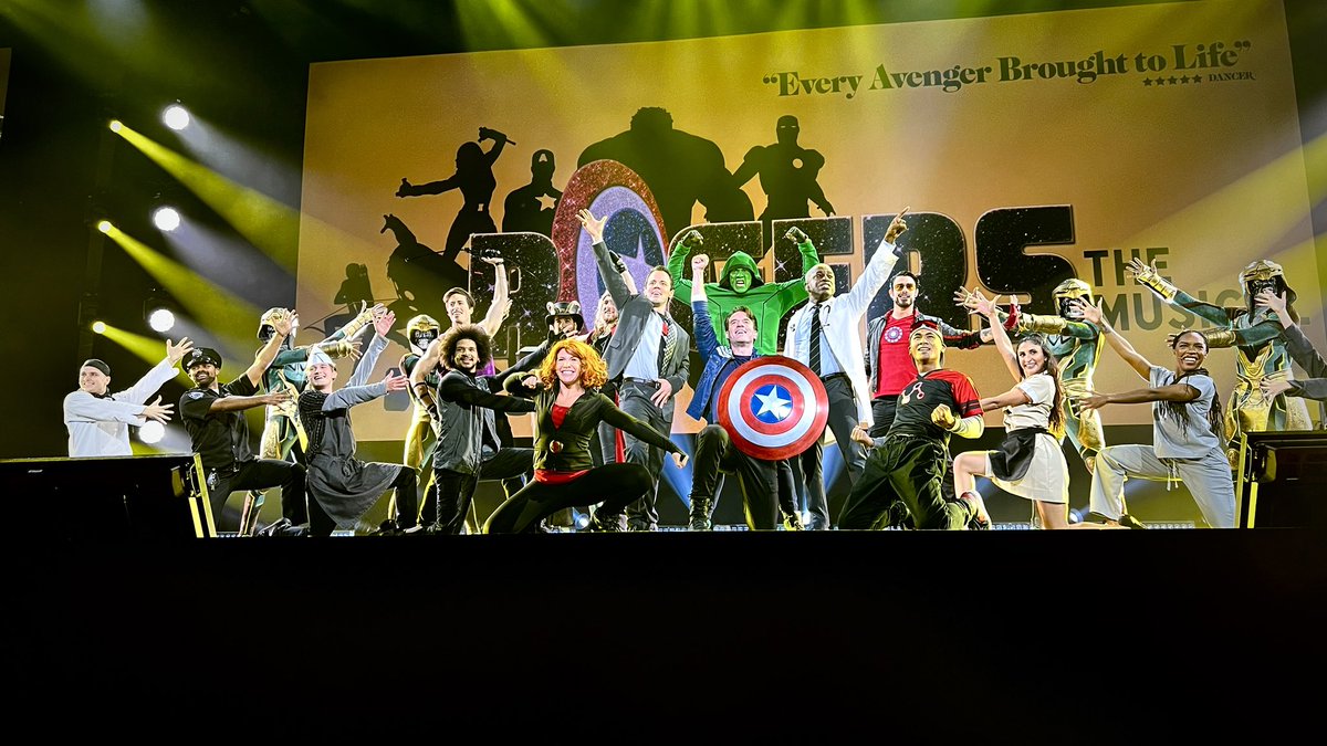 MarvelStudios's tweet photo. 🎶 We can do this all day 🎶 

The Marvel Studios Panel kicks off at #D23Expo! https://t.co/D3P6FhpL1O