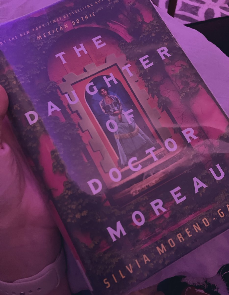 Trying desperately to fit #reading time in with teaching…Also I’m definitely on a watch list for late returns at the library 🫣 #worthit #BookTwitter #TheDaughterofDoctorMoreau @silviamg