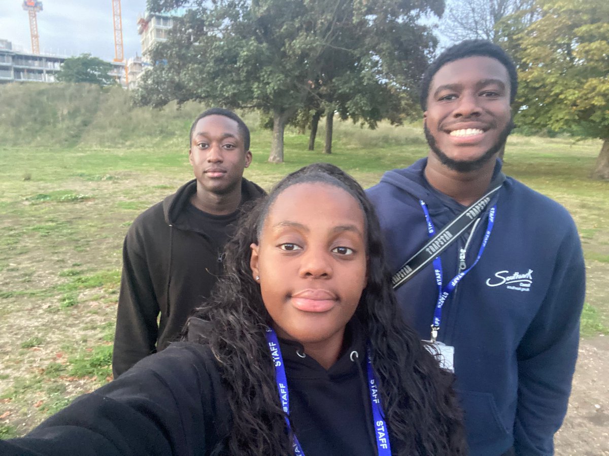 SouthwarkYAs's tweet photo. Busy day! Thank you @BPF_Southwark for the invite to your event on #BrandonEstate. Looking forward to the next. Our @StreetBaseTeam’s are out till 9pm engaging with the community @BurgessPk and now heading to #CamberwellGreen #Streetbase #YoungAdvisors #Gamechangers #MyEnds https://t.co/czBcYyVQAx