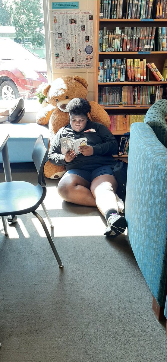 VHMLMC's tweet photo. More of Mr. Wiedholz's students. Warms my heart! ❤💯 @MMSDLibraries @MMSDschools https://t.co/28EjqQgHIT