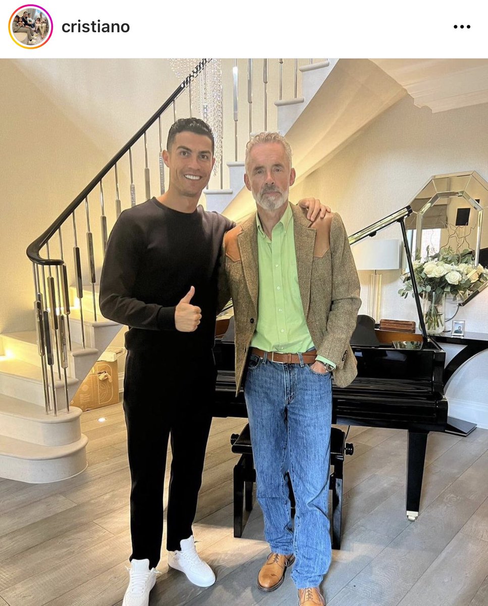 Ronaldo and Jordan Peterson is the most random crossover ever💀💀