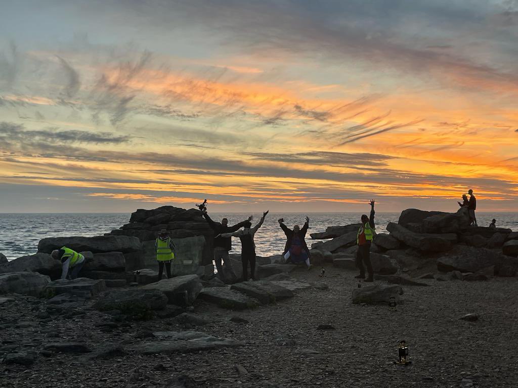 bsidefest's tweet photo. All set up and ready to go for @B_Su’s exclusive screening of ‘Requital’ this evening!
Head to the Portland Bill car park between 8-9:30pm to start your viewing experience. 🤩
Remember to wrap up warm and bring a torch!
#bside22 #Portland https://t.co/XoIz0bvlaO