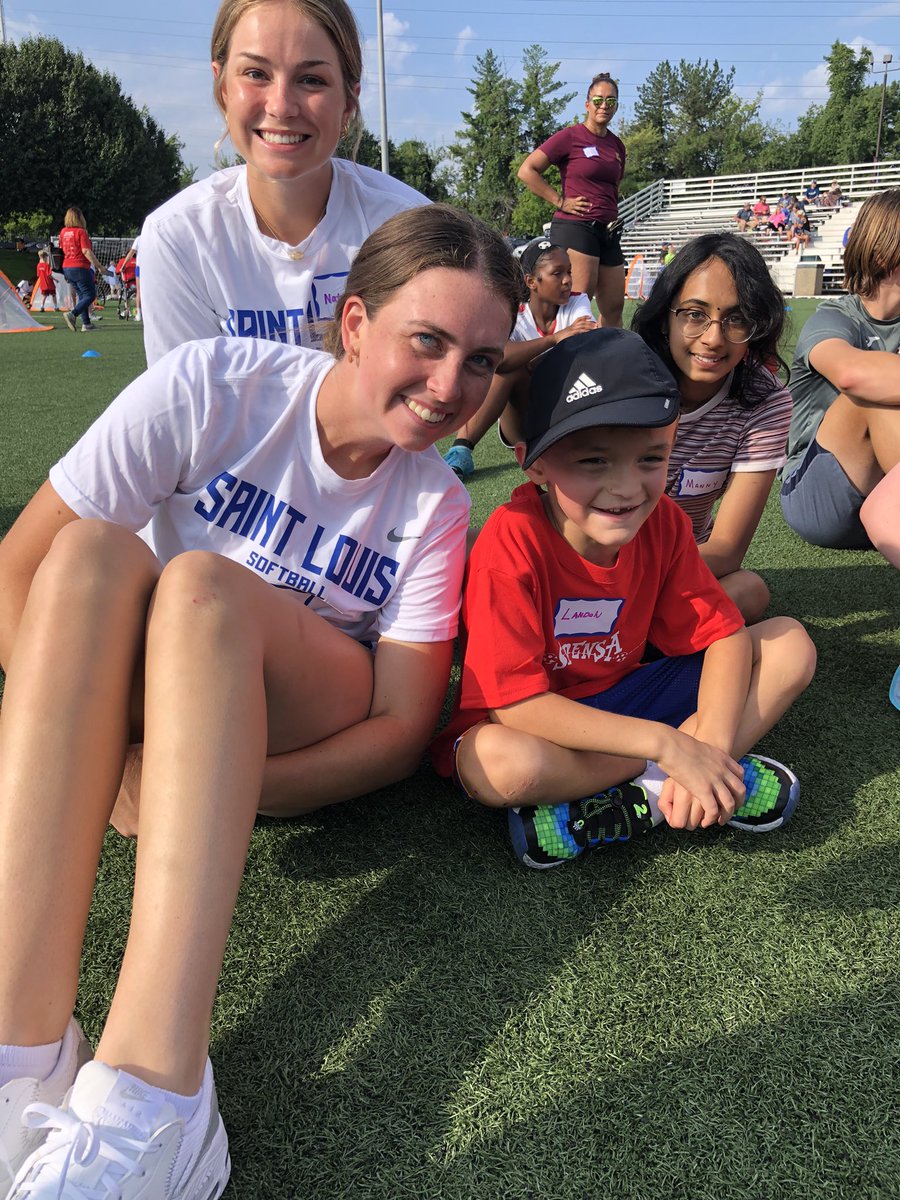 SLUSoftball's tweet photo. ✅ Volunteered @ SPENSA https://t.co/L9zuJWbGdo