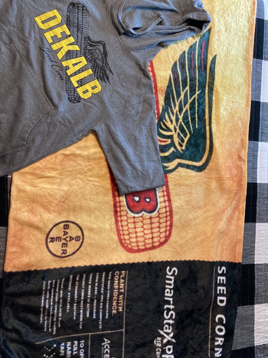 Nicole Stecklein tweet media