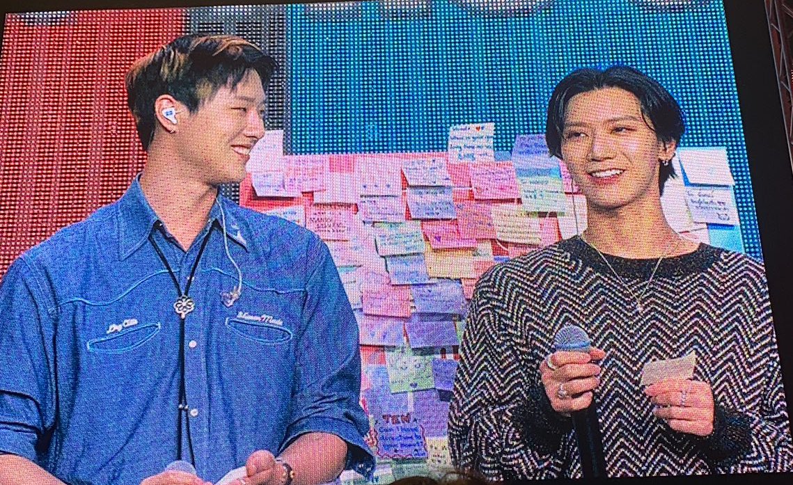 syaayounie's tweet photo. okay seungyoun okay https://t.co/Hc61Y0RVx7