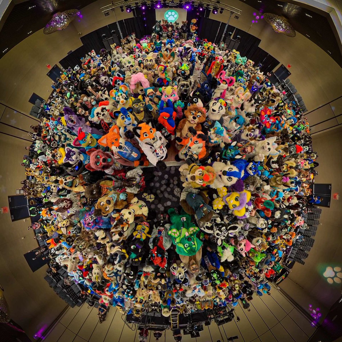 FurryMigration's tweet photo. The 360 photo for the #FurryMigration fursuit parade! Full resolution photos will be available after the convention. https://t.co/TNE8BEGhVg