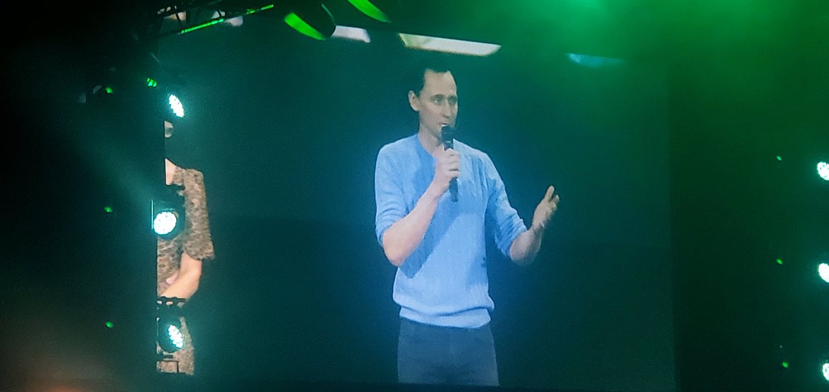 MundoGossip13's tweet photo. Se está mostrando un teaser de la nueva temporada de Loki y confirman que conectara con toda la saga Multiversal!! #D23Expo #D23Expo2022 #MarvelStudios #Loki https://t.co/SS7QoqMlYF