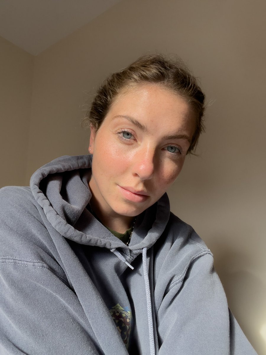 Nadine Bauer tweet media