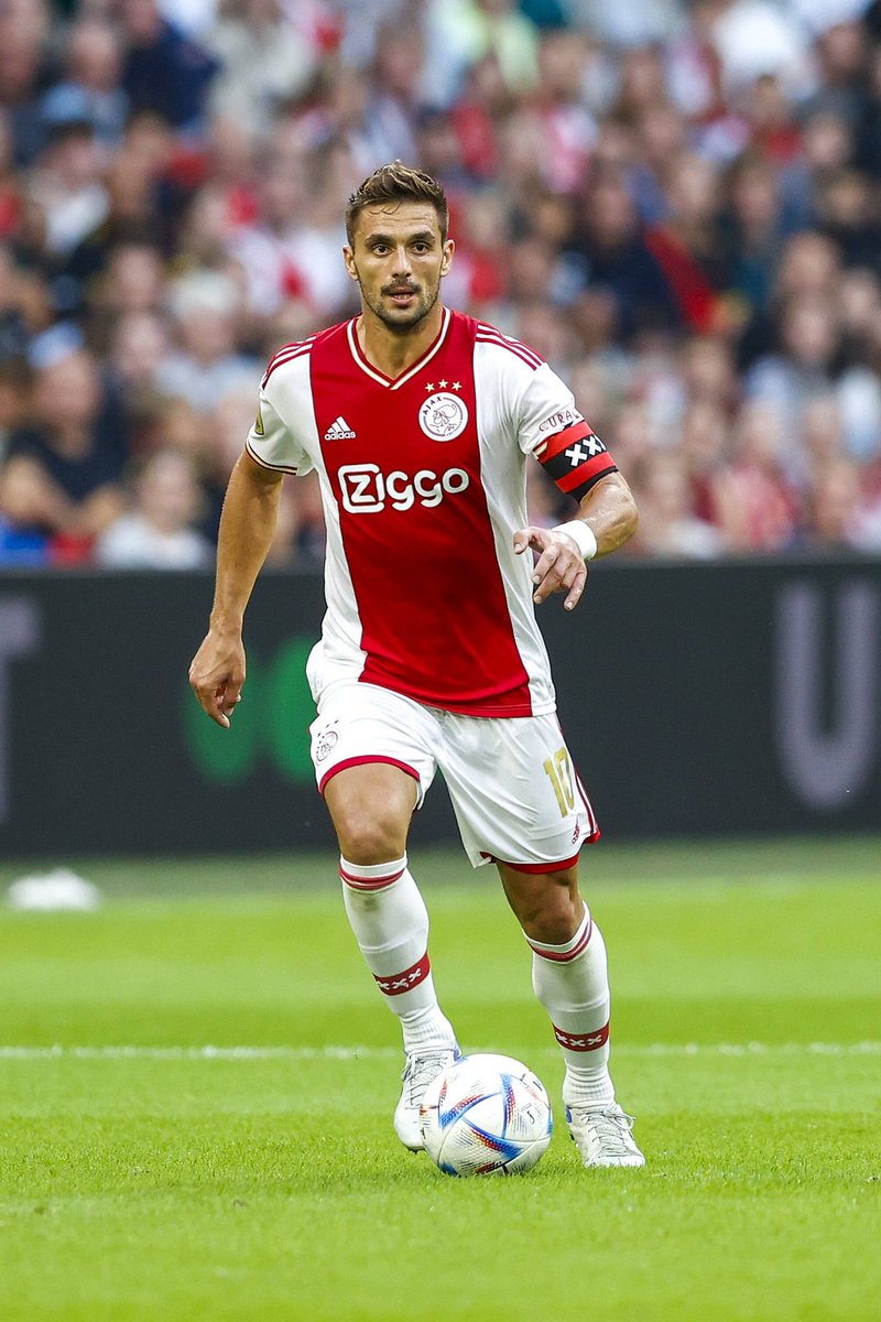 🔎 | FOCUS

Dušan Tadić ran the show for Ajax in a 5:0 win over Heerenveen:

👌 90 touches
🅰️ 3 assists
🎁 2 big chances created
🔑 8 key passes
↩️ 6/20 accurate crosses
👟 48/57 accurate passes
💨 2/3 successful dribbles
⚔️ 3/5 duels won
📈 9.8 SofaScore rating

🔥🔥

#AJAHEE