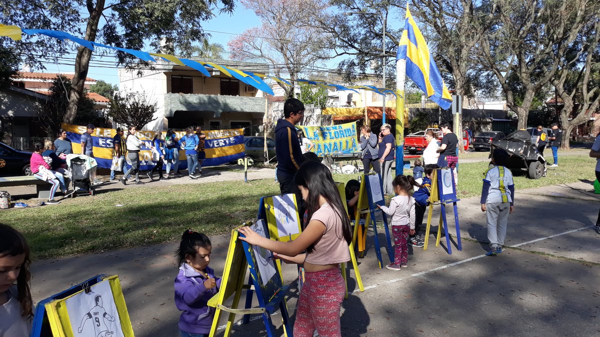 CARCSocial's tweet photo. 🇺🇦 Ya estamos en la #CruzadaCanalla 

Venite a Martín Fierro y Maza para pasar una tarde con juegos, inflables y sorpresas.

#CARCSocial https://t.co/cNjAIWxKbB