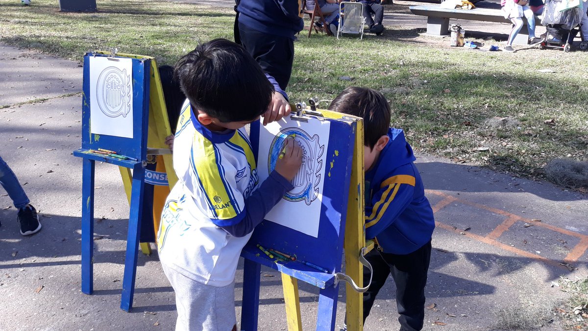 CARCSocial's tweet photo. 🇺🇦 Ya estamos en la #CruzadaCanalla 

Venite a Martín Fierro y Maza para pasar una tarde con juegos, inflables y sorpresas.

#CARCSocial https://t.co/cNjAIWxKbB