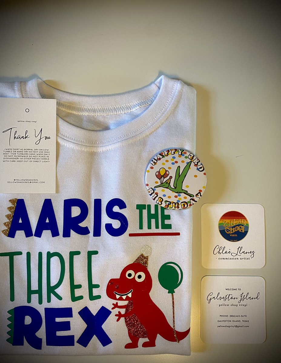 YellowShagVinyl's tweet photo. THREE REX ON THE LOOSE! π¦π¦ Aaris said βred dinosaur mommy!β Everyone needs their own shirt & pin on their birthday! Order yours TODAY! #galvestonisland #yellowshagvinyl #custom #art #dinosaur #threerex $20 off* for new Twitter followers! https://t.co/231Ovk58Q7