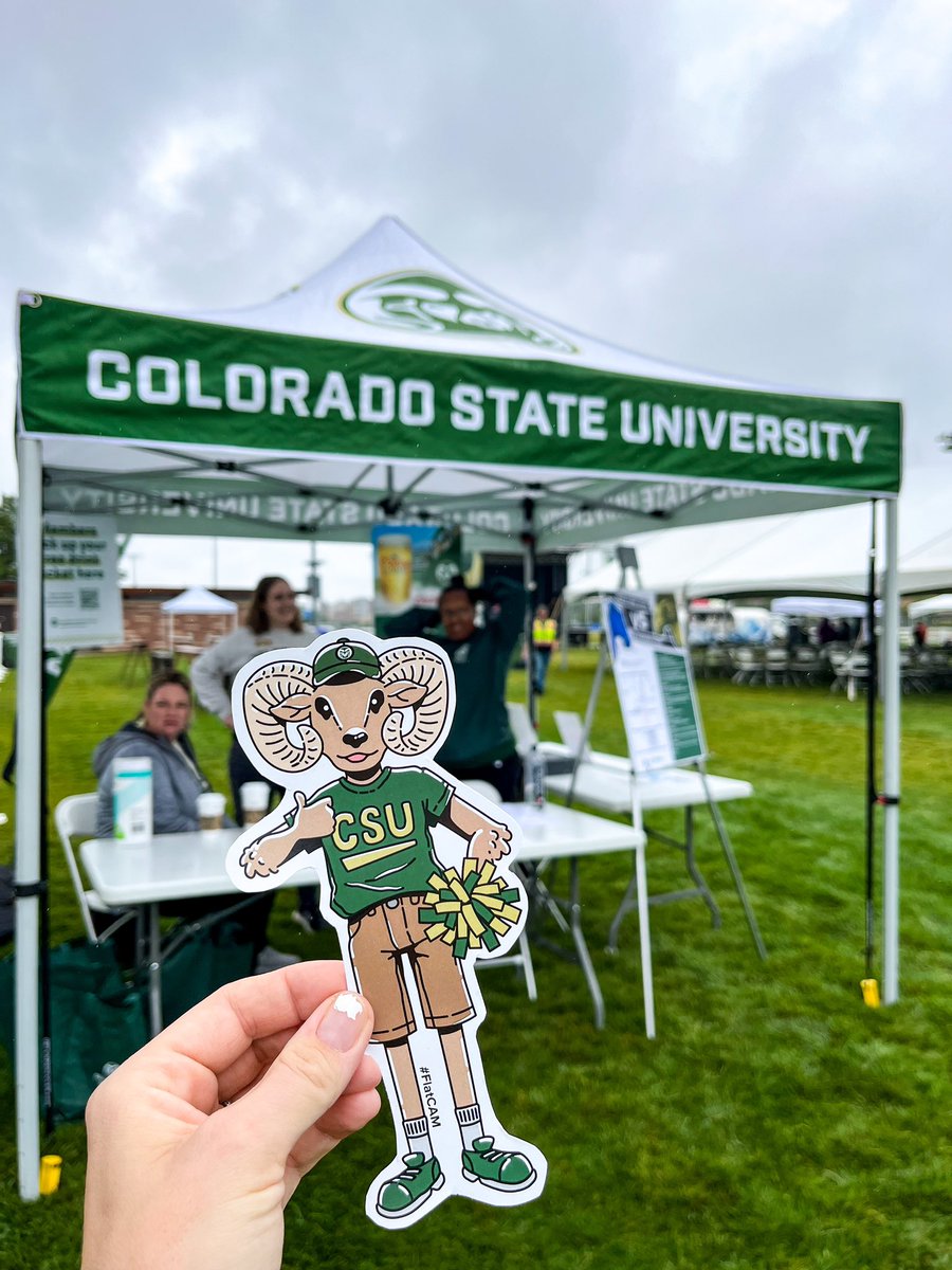 CSUAlumni's tweet photo. #FlatCAM does GAMEDAY https://t.co/QFXQ3IaB4u
