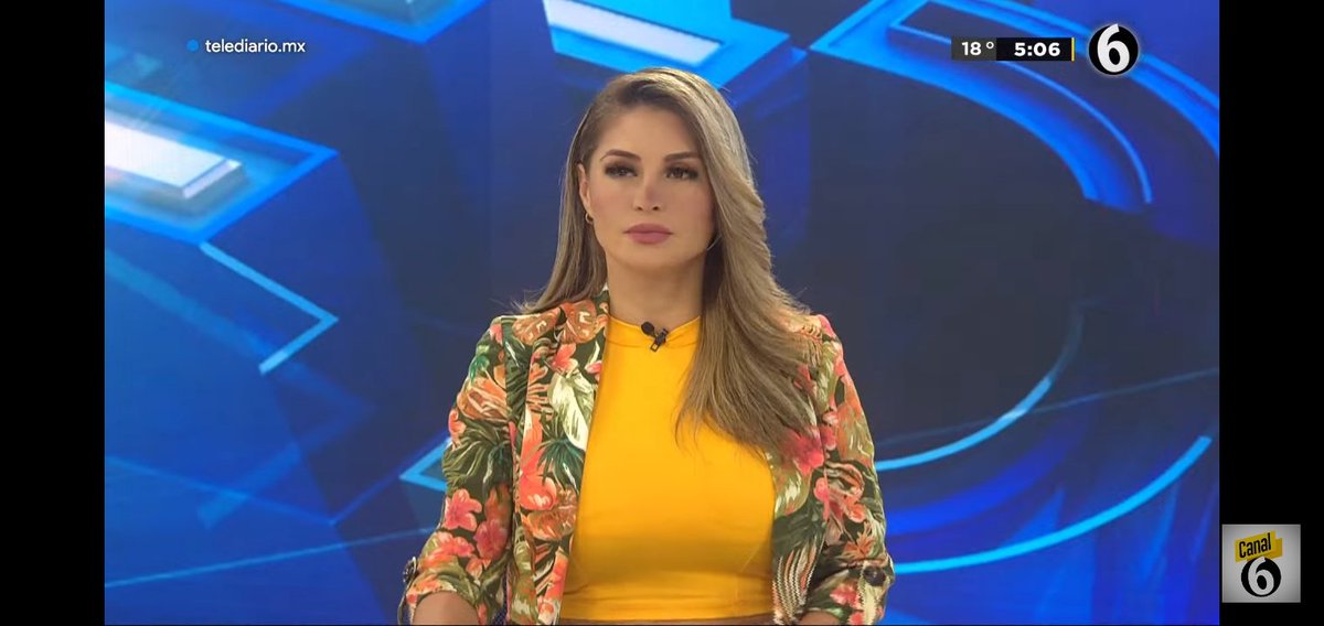 WalterDavid2000's tweet photo. Hola 👋🏻, @_sandrasandoval, ¿Qué tal? ¡Qué gusto 👍🏻! El Jueves 8 🗓 ha sido tu cumpleaños 🎂... ¡Felicidades 🎂! Yo quiero verte en @mileniotv 📺 y yo quiero que te hagas un chongo en tu pelo y verte con el cabello amarrado y ya no suelto 💇🏼‍♀️, ¿Por favor? Saludos 👋🏻 desde: Perú 🇵🇪. https://t.co/3o4IitGwl9