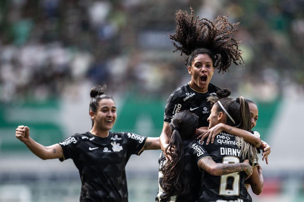 duiliomalves's tweet photo. Grande vitória de goleada das nossas Brabas. Deram um show inesquecível no Derby!! Parabéns a atletas, diretoria, comissão e à Fiel. Mais uma final, rumo ao Tetra! Vai Corinthians!

📸 Marco Galvão https://t.co/59mSa5HC61