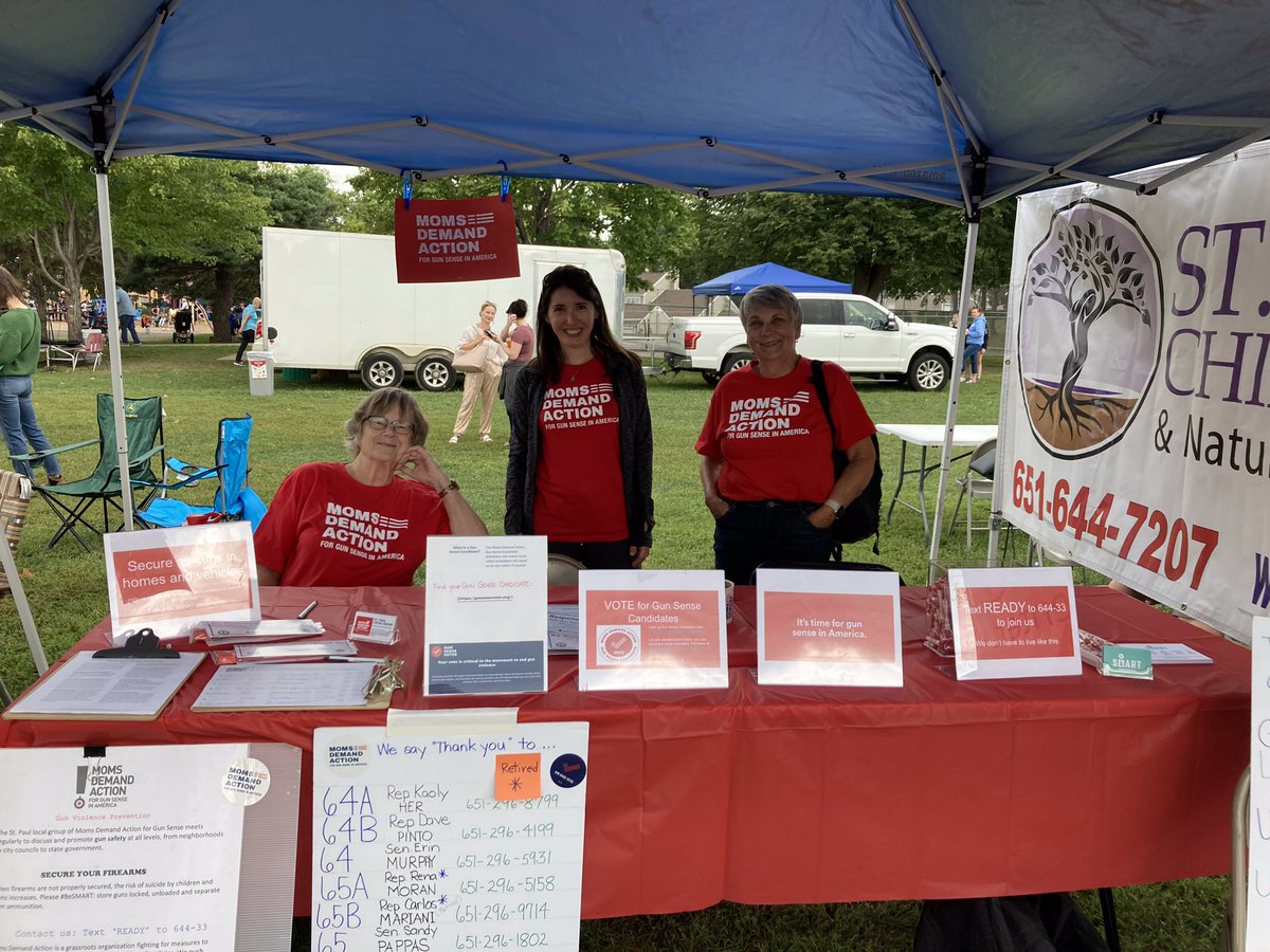 St Paul Moms Demand Action local group is at MacGrove Fest today.
