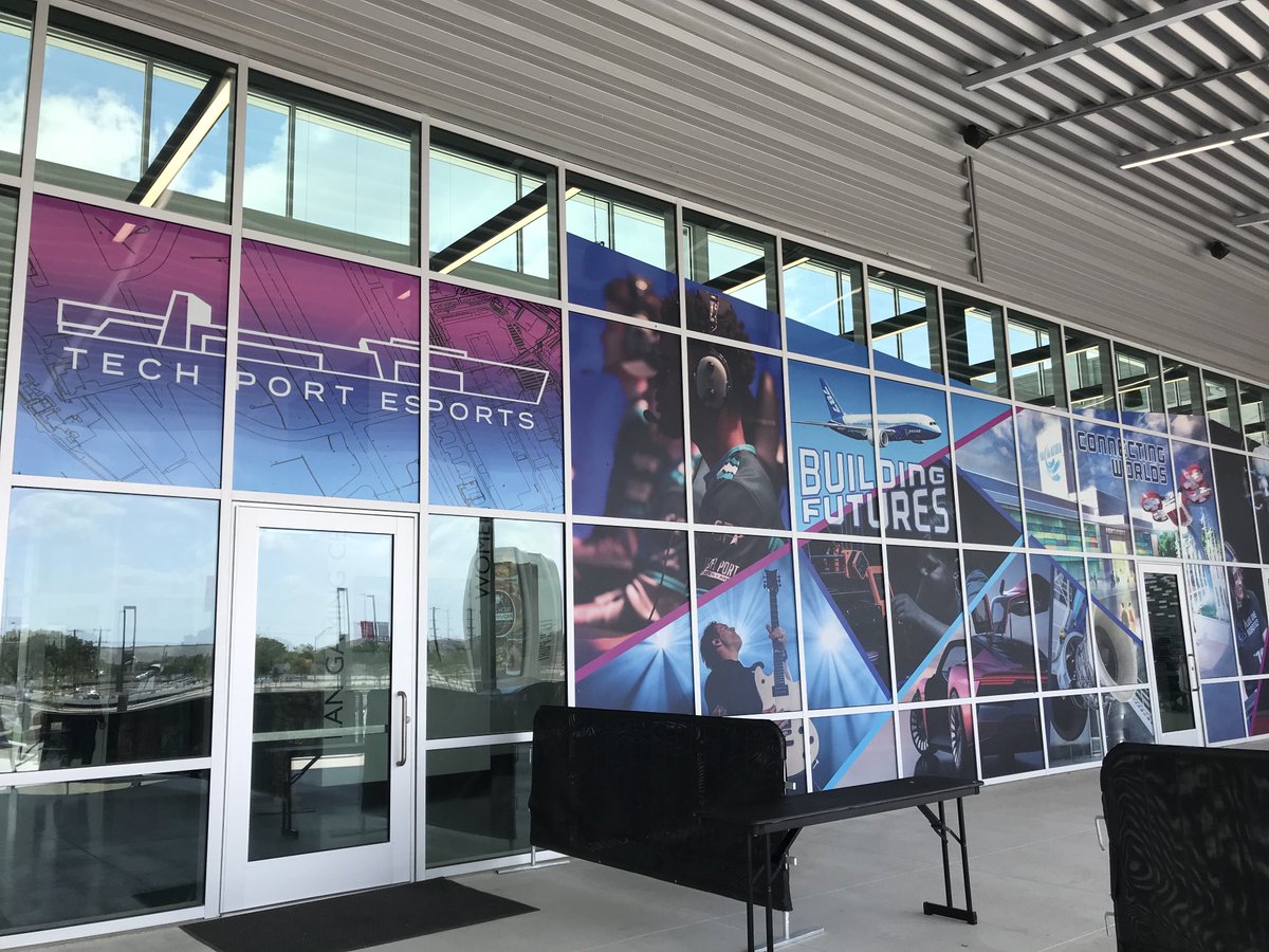 CASTtechSchool's tweet photo. E-Gaming competition today @PortSanAntonio!
CAST Tech is in the house!
🍀 Cyberknights 🏅 @SAISD @CASTschools #CASTtech Proud https://t.co/GzkQ5xhLqg