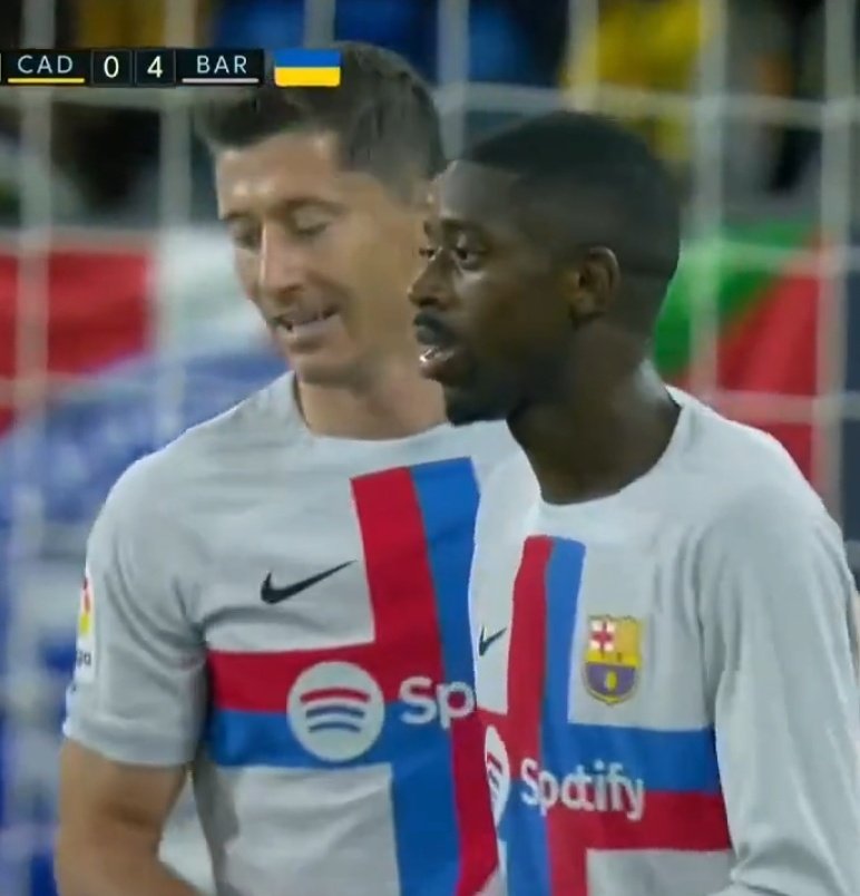 BarcaWorldwide's tweet photo. Ansu Fati apologizes to the fans after scoring and Ousmane Dembélé didn't celebrate his goal extravagantly!

Respect 🙏🏻👏🏻 https://t.co/3zYutr6sS0