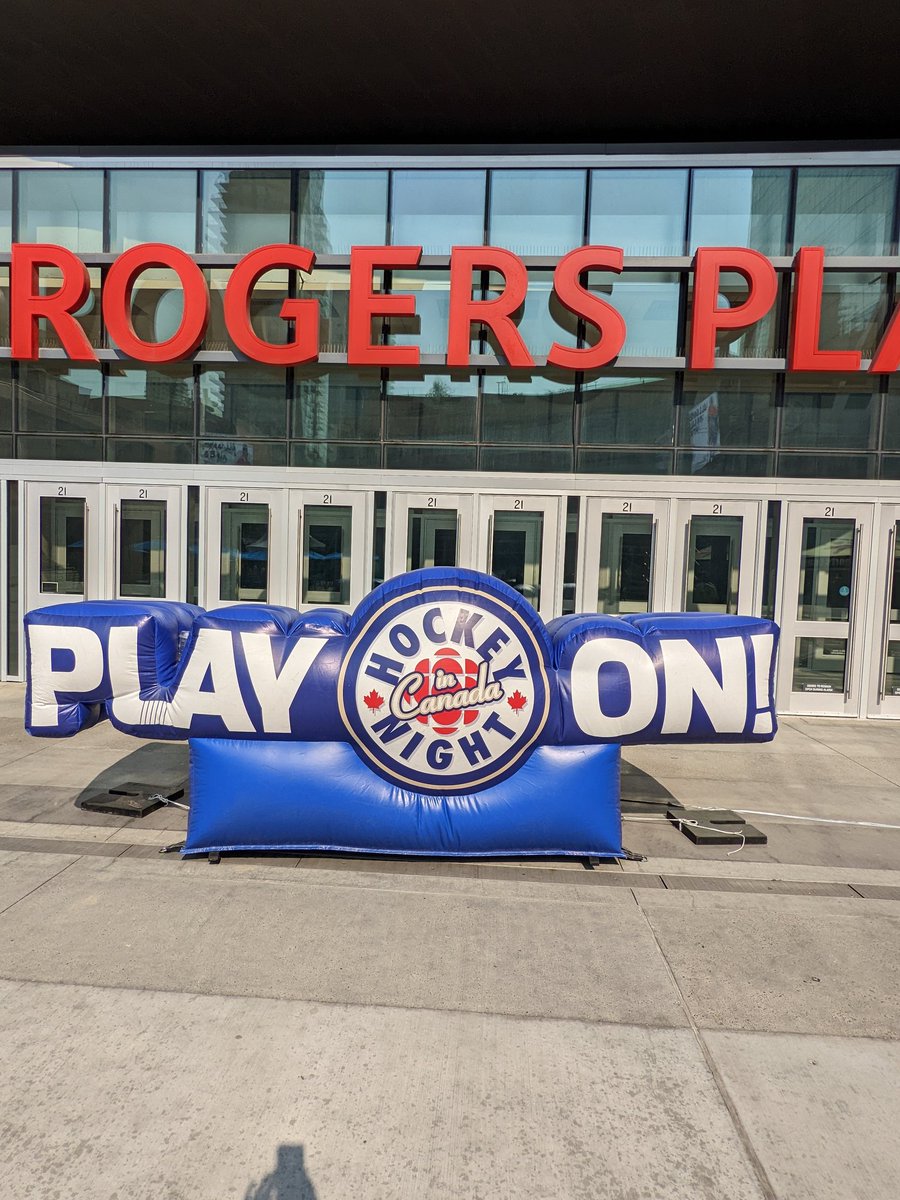 PlayOnEdmonton's tweet photo. Pics from Day 1 of #PlayOnEdmonton! If you have pics from today and would like to share them, reply below in the pic thread and use hashtag #PlayonEdmonton or #PlayOnCanada! We want to see your pics! 🙌 @PlayOnCanada https://t.co/BBxVZNpdKr