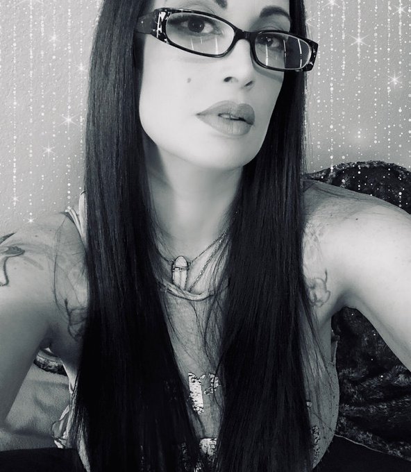 It&rsquo;s a #FullMoon today/tonight. Set #intentions &amp; #manifest w/ this powerful #energy   #NikkiNova #vibes<a href="/tag/fullmoon"class="tags">#FullMoon</a><a href="/tag/intentions"class="tags">#intentions</a><a href="/tag/love"class="tags"><span>#love</span></a><a href="/tag/energy"class="tags"><span>#energy</span></a><a href="/tag/vibes"class="tags"><span>#vibes</span></a><a href="/tag/manifest"class="tags"><span>#manifest</span></a><a href="/tag/abundance"class="tags"><span>#abundance</span></a><a href="/tag/ni"class="tags"><span>#ni</span></a>