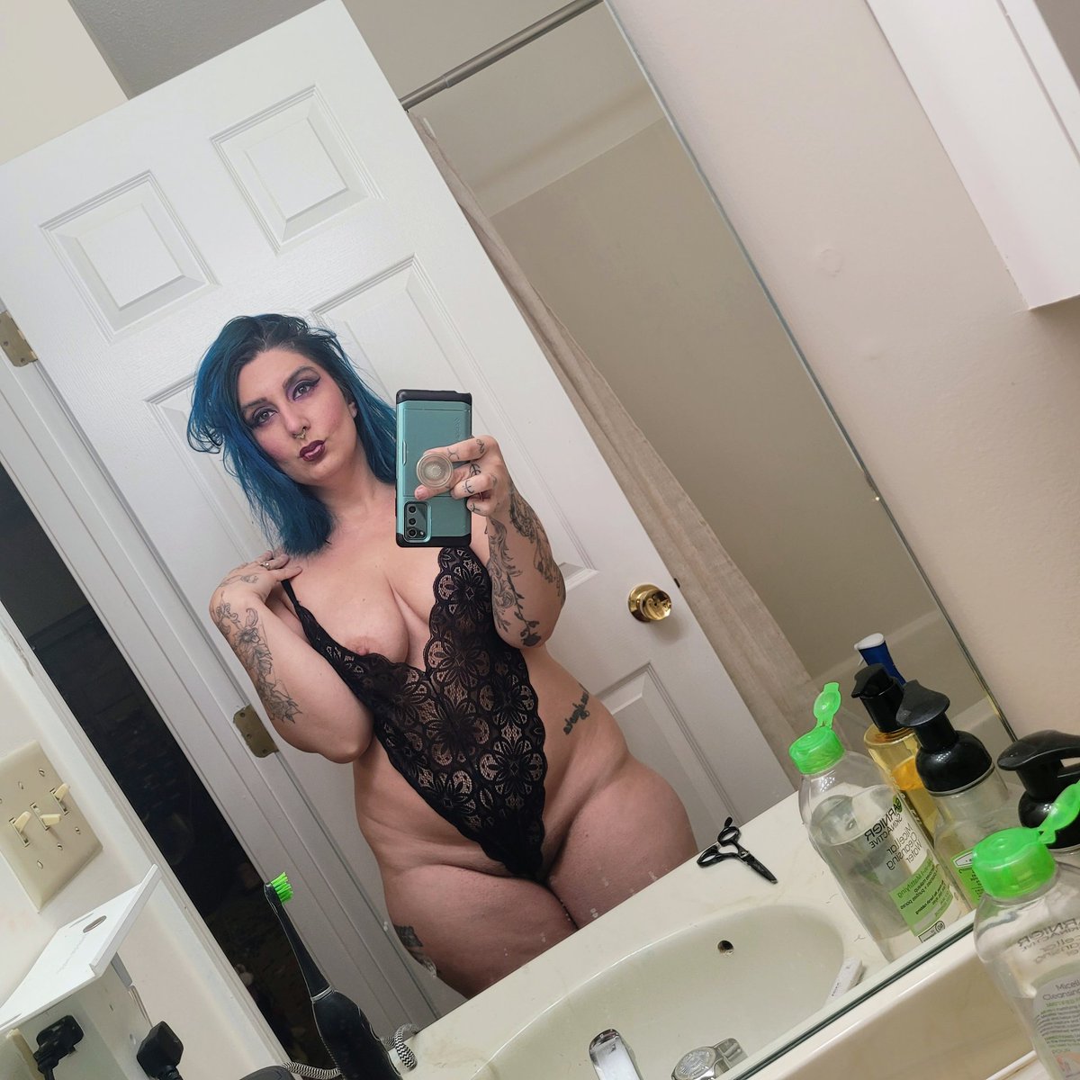 PROVEHUBWRONG's tweet photo. I can't find anyone that can handle handle all this thickness 
#milf
#boobies 
#boobi
#boobiesfordays 
#pornostar
#boobiesmakemesmile 
#🍆💦 
#🍒
#thickthighssavelives 
#thickandcurvy 
#sultry 
#hotwife 
#milf  
#petite 
#curveywomen 
#hotmodel
#Italiangirls
#😏
#👅
#🍆🍆
#🍑 https://t.co/tiscFGGJlM