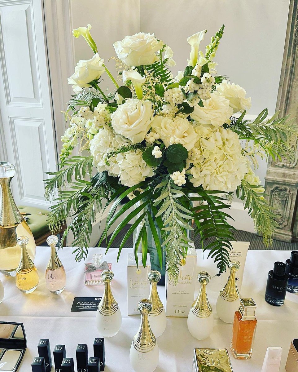 HighPeakFlowers's tweet photo. This week we created flowers for an event for @Dior held at @Shrigley_Hall . Elegant whites were the brief and they looked stunning (even if we do say so ourselves!)
#Florist #eventflorist #corporateflorist #flowers #Dior #ShrigleyHall #Cheshire #HighPeak https://t.co/Tyz8OySaHy