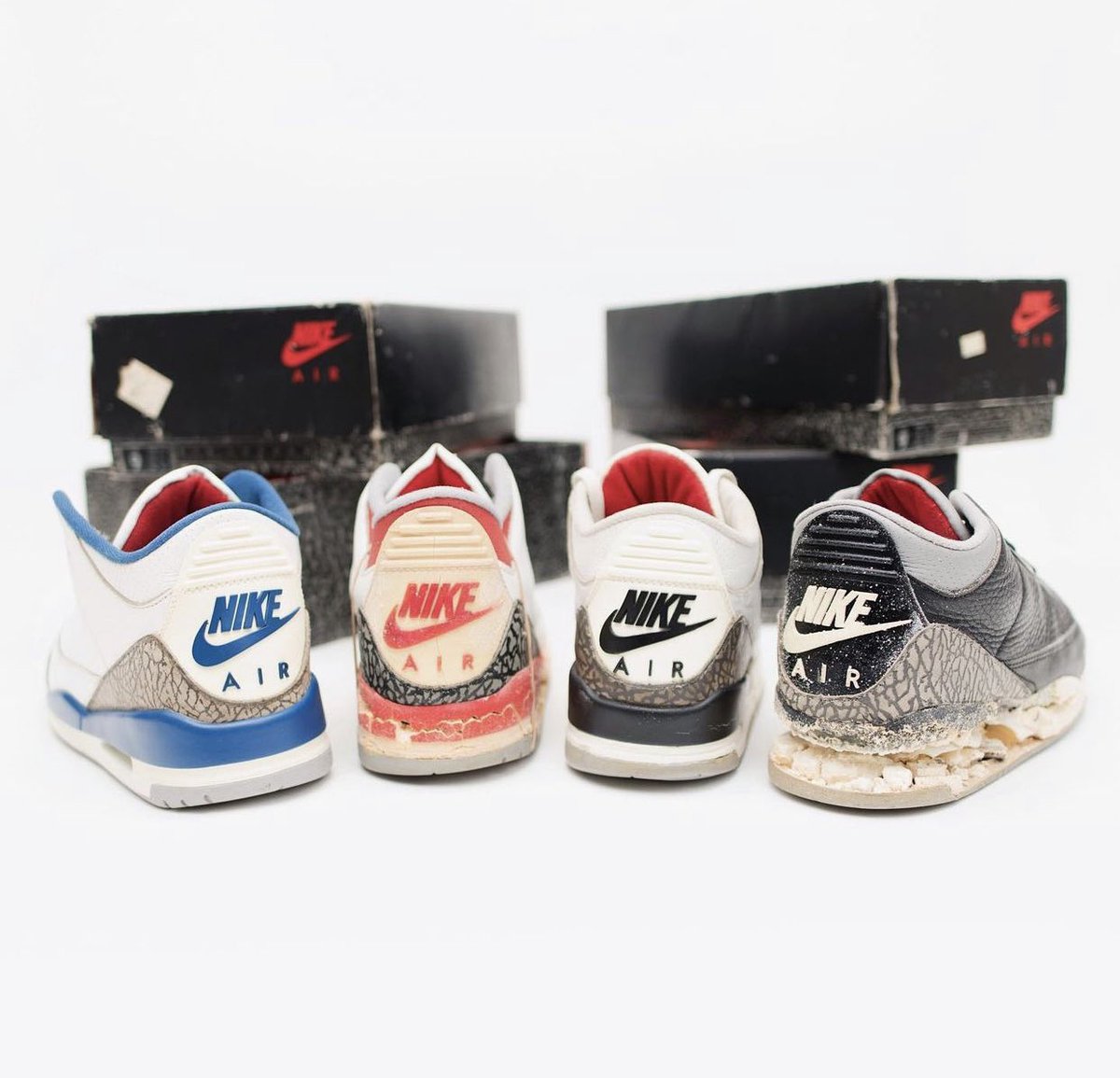 dunksrnice's tweet photo. 1998 Original True Blue, Fire Red, White Cement, &amp; Black Cement 3’s complete set. https://t.co/24VpEIfFxX