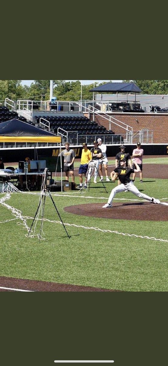 SimcoxSlim's tweet photo. This guy looks familiar! Former ⁦@diamondbballtn⁩ guy ⁦@nicsmith_1⁩ and current freshman at ⁦@MizzouBaseball⁩. #winner #worker https://t.co/ViyfzD3AFP