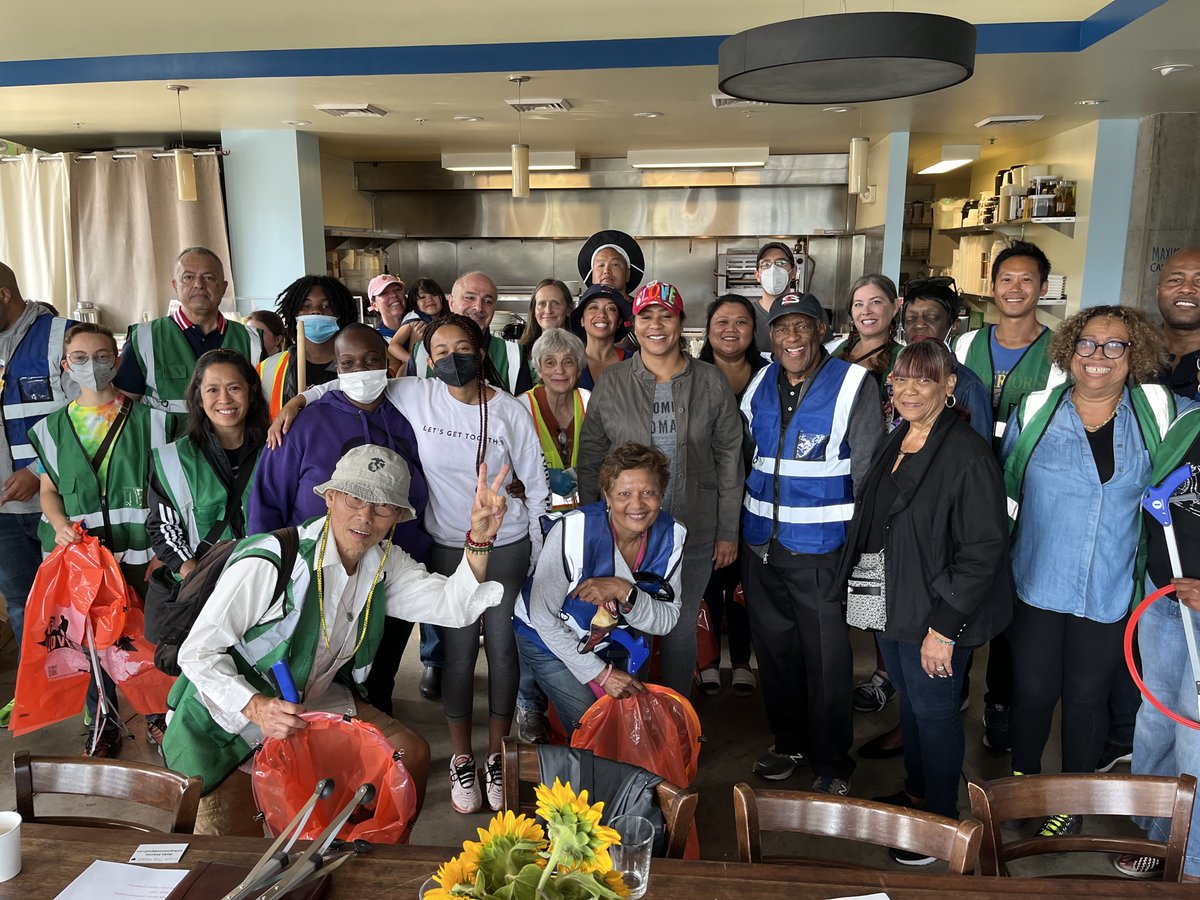 London Breed (@londonbreed) on Twitter photo Thank you to all the volunteers and our community partners who helped clean up the Bayview neighborhood today: The Bayview Merchants Association, @AvenueGreenlight, SF Council of District Merchant Associations, <a href="/RefuseRefuseSF/">Refuse Refuse San Francisco</a>, @ShineOnSF, @SFPublicWorks, and <a href="/WeAreTogetherSF/">TogetherSF</a>. Thank you to all the volunteers and our community partners who helped clean up the Bayview neighborhood today: The Bayview Merchants Association, @AvenueGreenlight, SF Council of District Merchant Associations, <a href="/RefuseRefuseSF/">Refuse Refuse San Francisco</a>, @ShineOnSF, @SFPublicWorks, and <a href="/WeAreTogetherSF/">TogetherSF</a>.