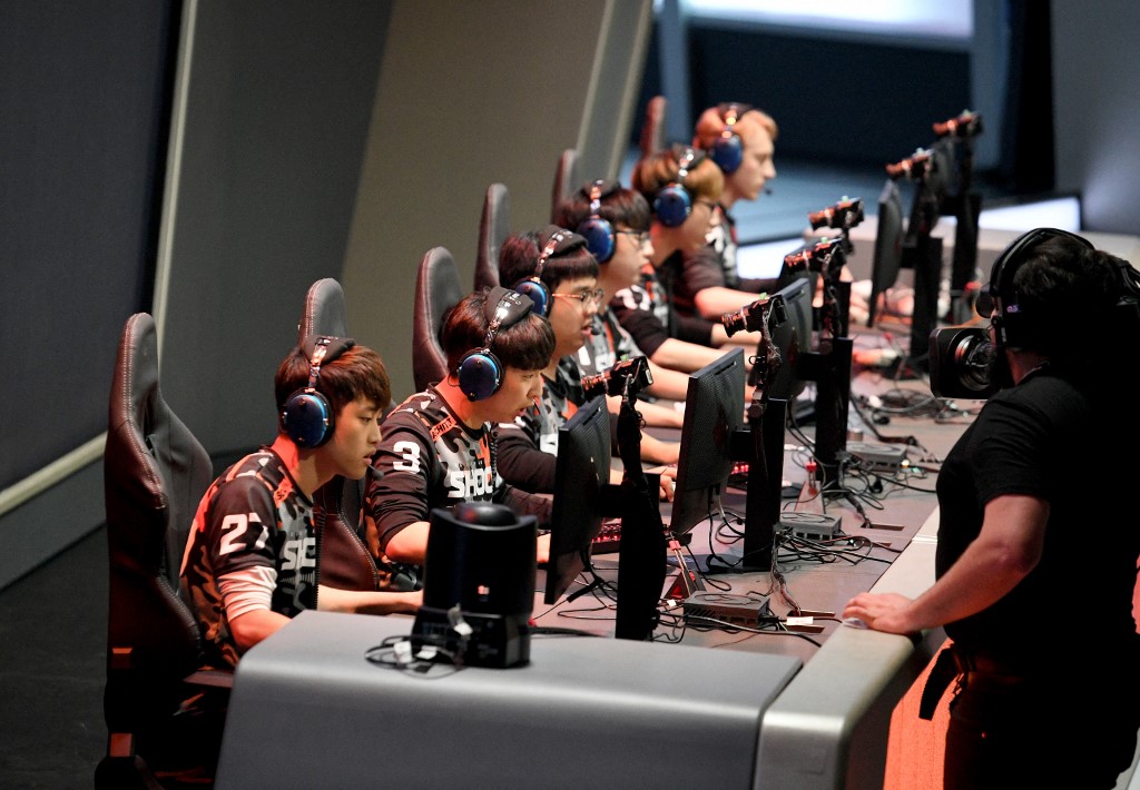 PointSpreadsMag's tweet photo. The Overwatch Summer Showdown tournament has commenced, and the competition is WIDE open. Who claims a title before the playoffs begin?
#ESports #summershowdown #BettingPredictions #PointSpreads
https://t.co/7qTCUp6Utl https://t.co/k5z0PMQF6H