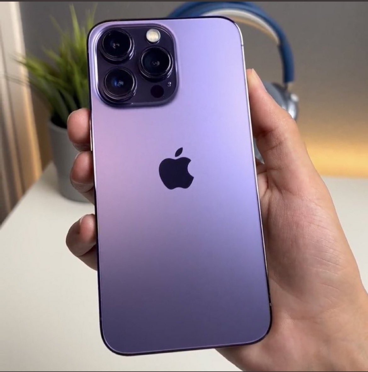 هديتك iPhone 14 او قيمتة الماليه📱
تابع <a href="/Bandar_MD/">بندر محمد الضحيك</a> 

السحب من رتويت الكتروني موثق 📹🔥.