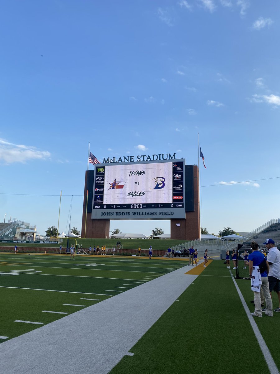 Ava Wusterhausen tweet media