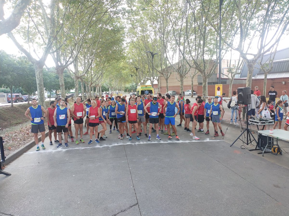 CELlinarsValles's tweet photo. 🔴 Festa Major 🔵
La Milla de Llinars-IVMemorial Jordi Gual
Després de dos anys hem pogut tornar a fer-la.
Gràcies a tots. Correm per l'ELA.
#blaus #vermells #Llinars #FestaMajor #fmmajor22 #llinarsdelvalles
@ajllinarsvalles #ELA @Turismevalles @baix_montseny @CCV_ORIENTAL https://t.co/CQIGmU10nc