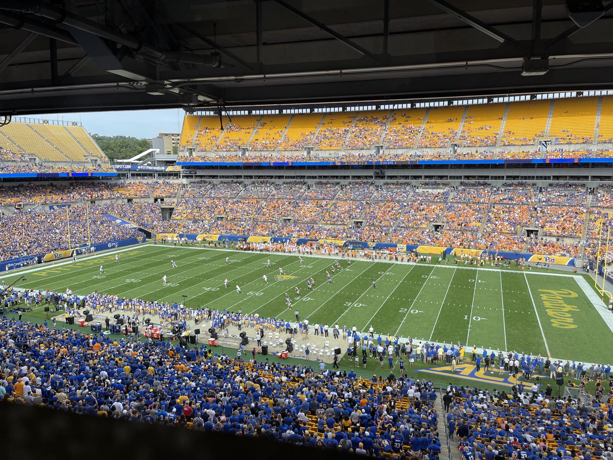 TMansfieldMedia's tweet photo. Tennessee at Pitt from Acrisure Stadium. https://t.co/3PKJRX8ejB