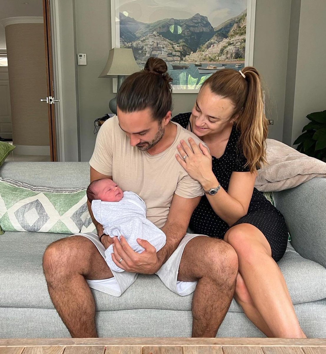 birthpoolinabox's tweet photo. “Rosie gave birth at 4.32am at home to a healthy 8lb baby girl in the birthing pool” ~ @thebodycoach 

Congratulations wonderful Wick’s and thank you for choosing Birth Pool in a Box 💙

https://t.co/zEVTWNID53

#birthpoolinabox #birthisbeautiful #birthingpool #waterbirth https://t.co/gso2fDdvD2