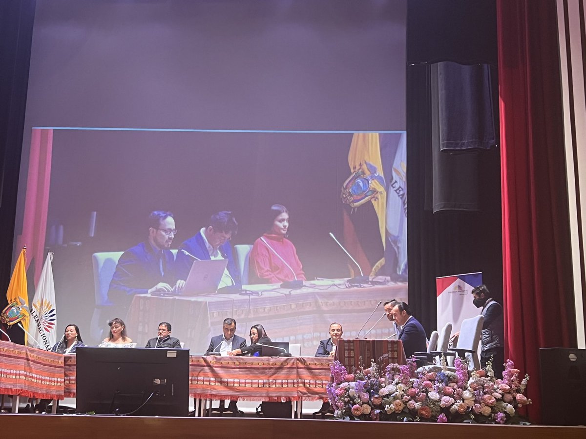 #Ahora| Me encuentro en la sesión de la Comisión de <a href="/SeguridadAN/">SeguridadAN</a> en #Riobamba, tratando temas importantes de la seguridad del país.

Trabajamos las leyes y fiscalización desde el #Territorio.

#SomosID🍊💪🏻
#TrabajamosConResponsabilidad