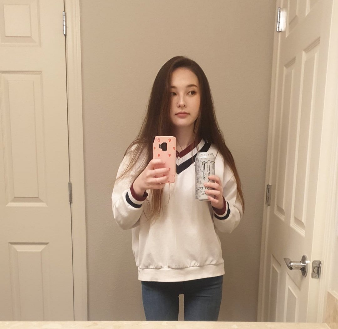 TinaKittenScam's tweet photo. Who's looking for a Gamer Girl to Simp for?

#girlfriend #streamer #twitch #gamergirl #findom #cute #relationship #catfish #dm #dmme #Switch #cashapp #paypig #wholesome #sexting #Wallet #Korean #asian #Horny #Slut #Submissive #Simp #Horny #Chat #WalletDrain #PayPig #Mommy https://t.co/9n7EtcWmRI