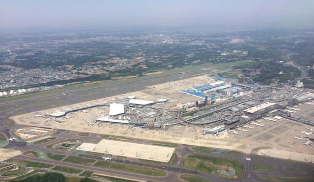 HitoshiMisaka2's tweet photo. NAA:「空の日」イベントを順次開催
🔽

成田空港「空の日」ジャンク市や飛行機と綱引き
#AviationWire
#NRT #NAA #空の日 #Topic ✈ https://t.co/qNBuV708il https://t.co/RFAeAbr7U5
