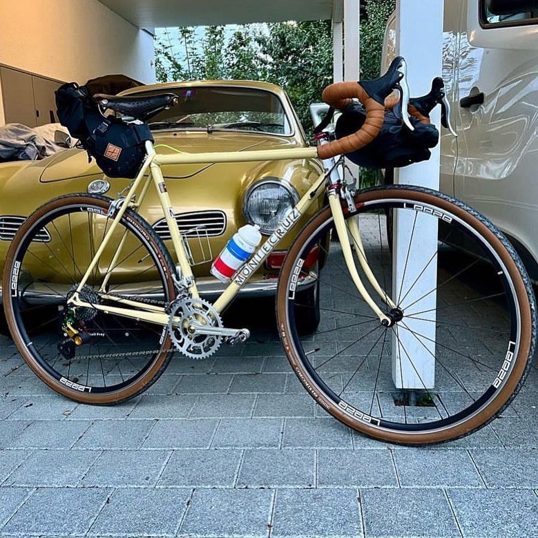 chaterlea's tweet photo. Nice build shared with us from Andy in Switzerland🇨🇭. Perfect for exploring those Swiss cantons.
.
#cycling #betterthanever https://t.co/oy3k5iF4gB