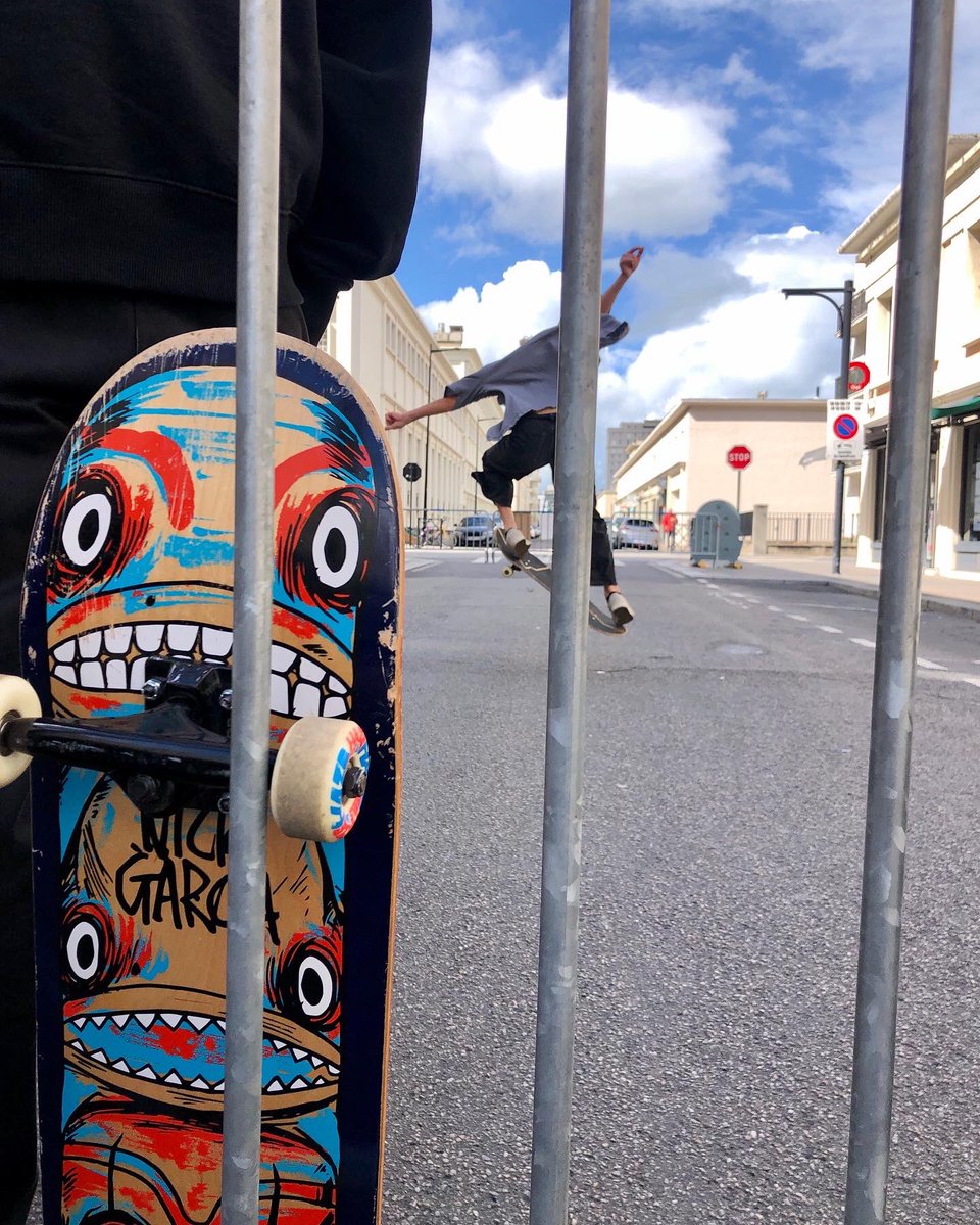 LHsansfiltre's tweet photo. Salon des mobilités #1 place #Perret
#bike #tricycles et + #skate 🛹 #bagnoles⚡️
avec :
Leregroupement (un peu🤣😍)
trott oceane #trottinetteelectrique
Et les JV & Fenious #4roues #coque 🚀 https://t.co/tcG599zSds