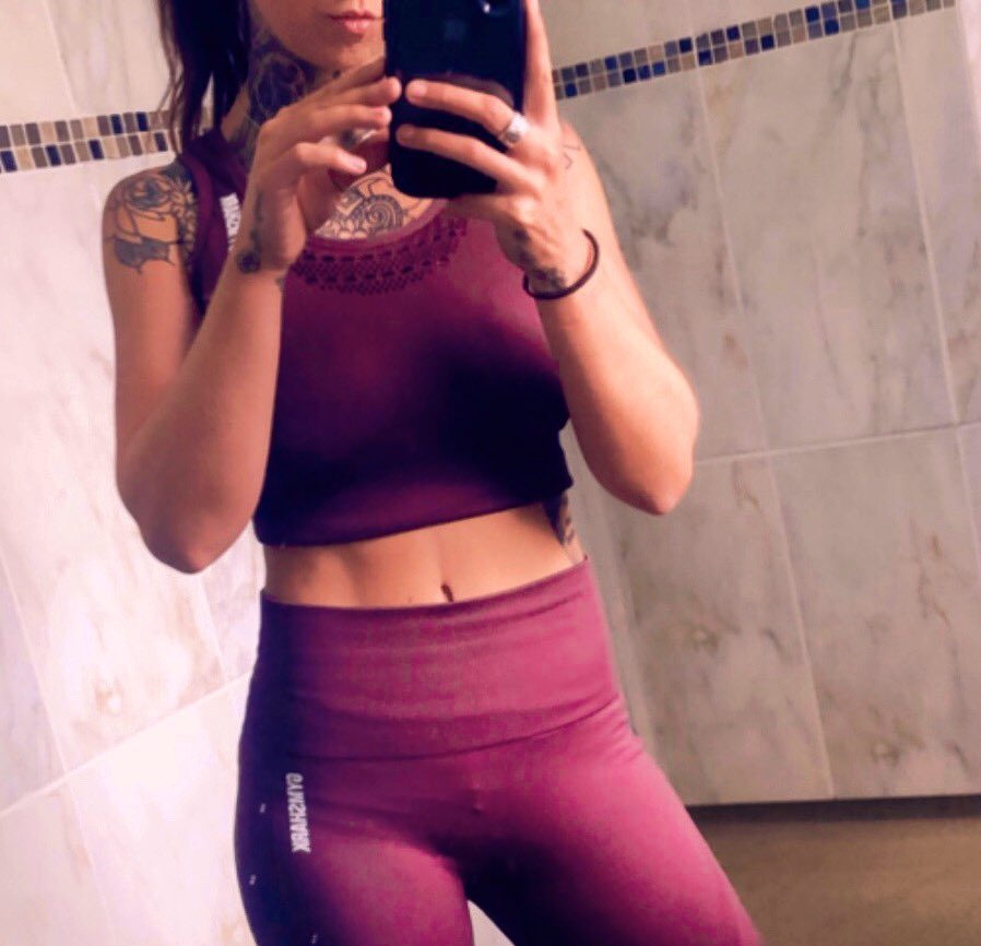 Labellaonlyfan2's tweet photo. Hey…I love my gym pictures….will you 😘 https://t.co/fbKYUbdKbm #onlyfans #onlyfansbabe #onlyfansgirl #gymgirl #Gymshark #gymlife #tattoos #cheekypiercings https://t.co/jvzwMghLK1