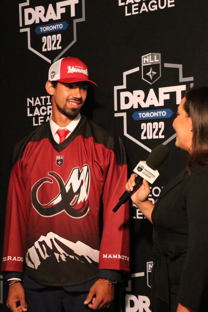 MammothLax's tweet photo. Soak it all in Owen!
#MammothDraft | #TuskUp https://t.co/vykUCXj0LI