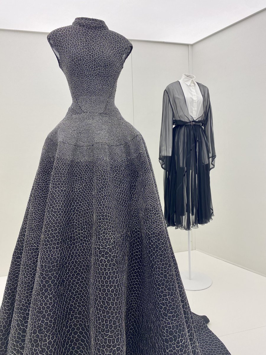 candice_authier's tweet photo. Alaïa avant Alaïa: La genèse d'un
style - Fondation Azzedine Alaïa https://t.co/ILIta9Qlm1