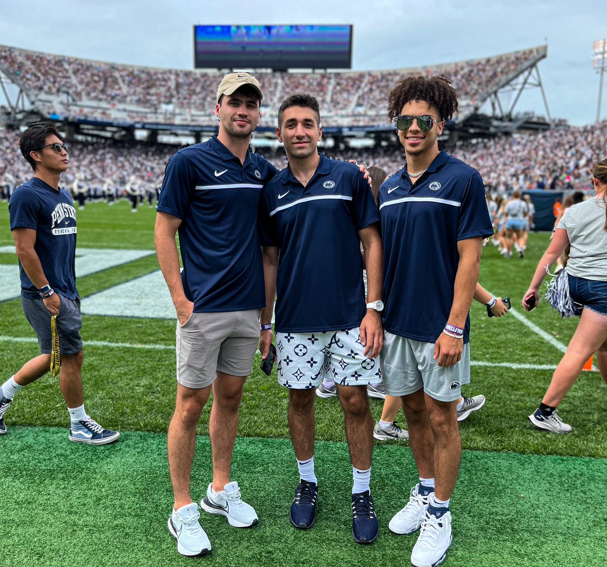 .<a href="/Daner1223/">Daniel Conlan</a>, <a href="/ishaanjagiasi/">Ishaan Jagiasi</a> &amp; <a href="/DallionJohnson/">Dallion Johnson</a> were honored on the field at halftime of today’s <a href="/PennStateFball/">Penn State Football</a> game for their academic achievement during the spring semester 👏📚

#WeAre