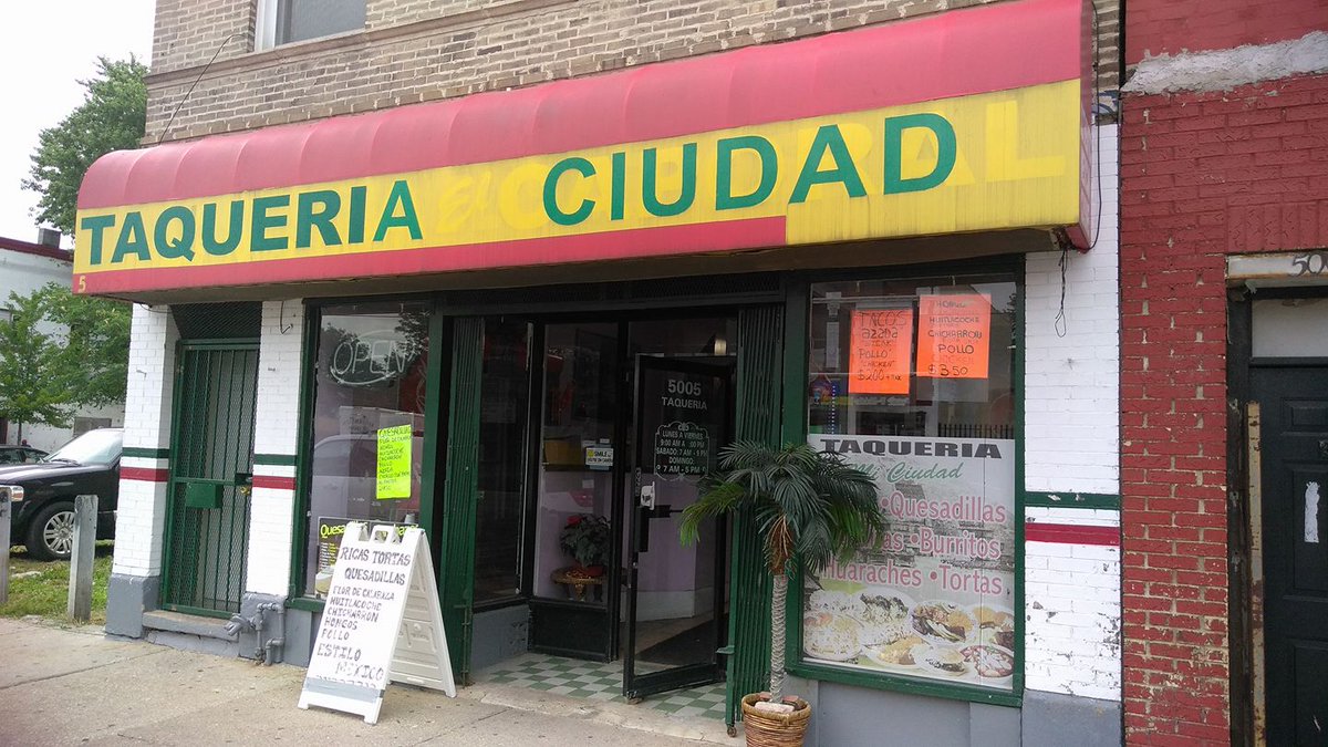 Taqueria la Ciudad is praised for its authentic Mexican cuisine &amp; great prices. They are a Taco Fest regular, &amp; this year is no different. Check them out at #TacoFest2022 next weekend!
#lakeview #thisislakeview #festwiththebest #lakeviewroscoevillage #southportcorridor #tacofest