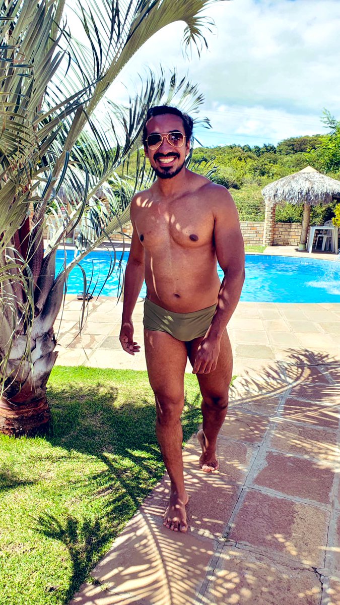Nettym1's tweet image. Deu piscina hoje! 💦