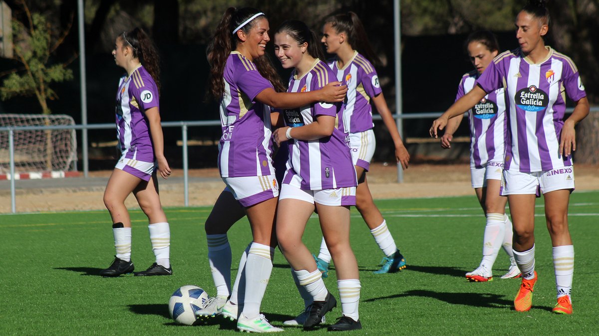 RVfemenino's tweet photo. LA CRÓNICA | 💜📰 Buenas sensaciones en la victoria del #RVSimancas sobre @amigosdelduero_, rival de Liga Gonalpi 

👉🏻 https://t.co/db6pzYt6uL

#pucela https://t.co/JaWJvifiK1