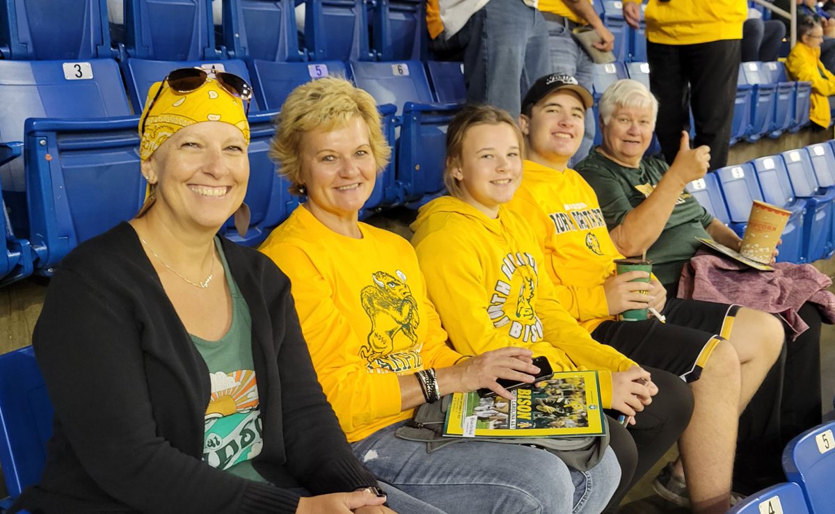jcart1106's tweet photo. Go Bison! #scheelsgameday https://t.co/A1Q0LqiXBs