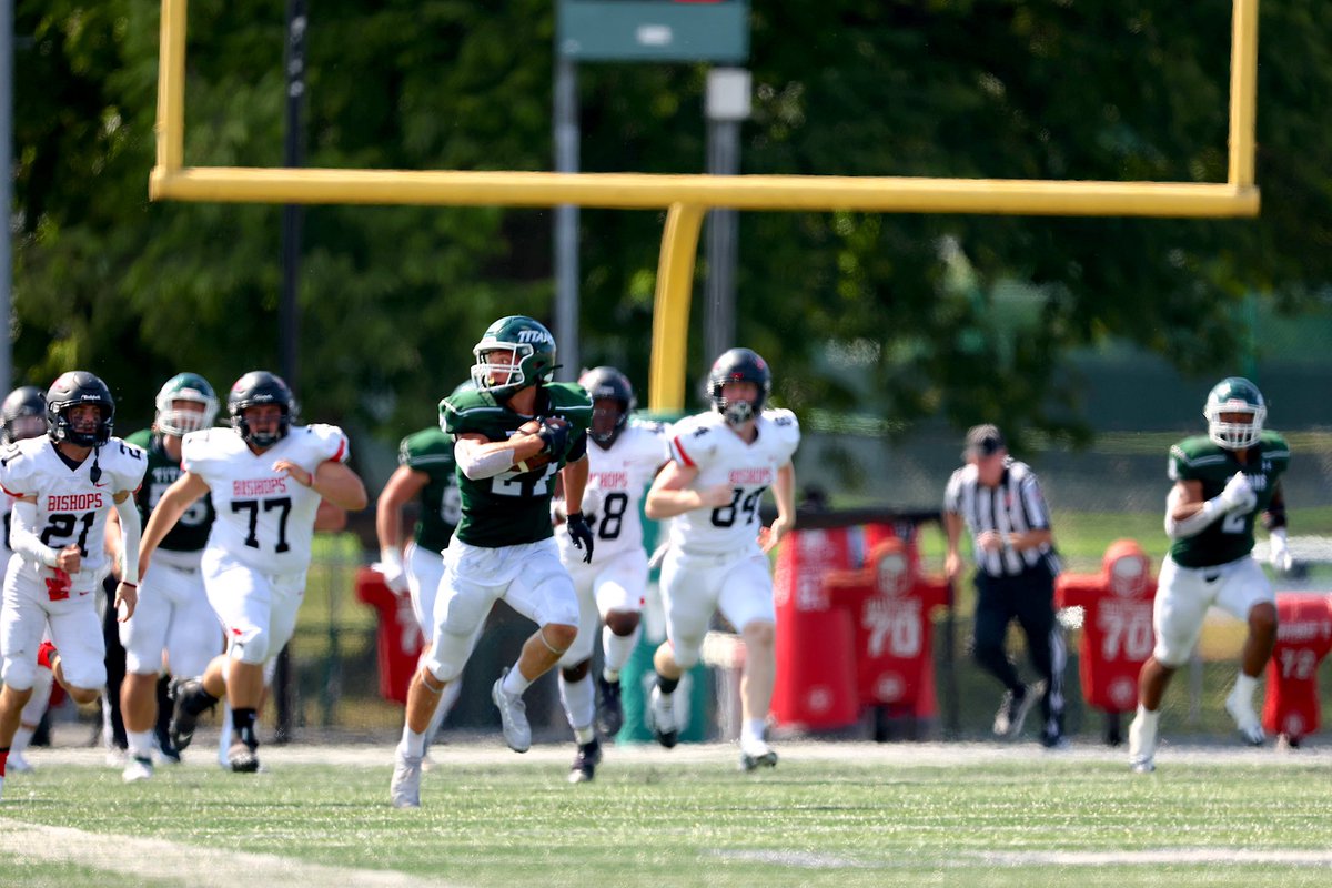 IWUTitanFball's tweet photo. Special teams comes up with a special Q3 😤

🔘 Stange 42-yard FG
🔘 Roti blocked FG
🔘 Wachal blocked FG to the 🏠 

Titans lead 38-7

#TGOE #d3fb https://t.co/QbOYfUjF3I